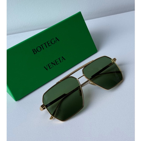 NEW Bottega Veneta BV1012S Minimalist Green Lens Aviator